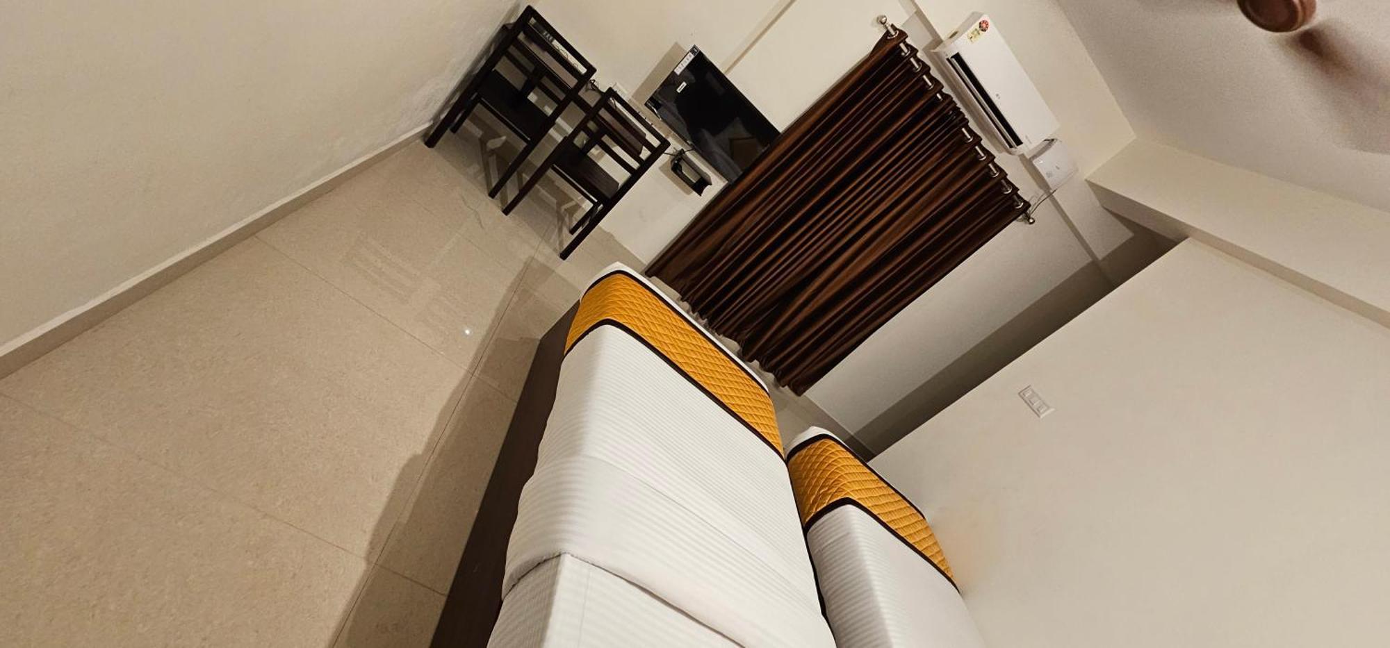 Blueway Residency Downtown Hotel Thiruvananthapuram Exterior photo