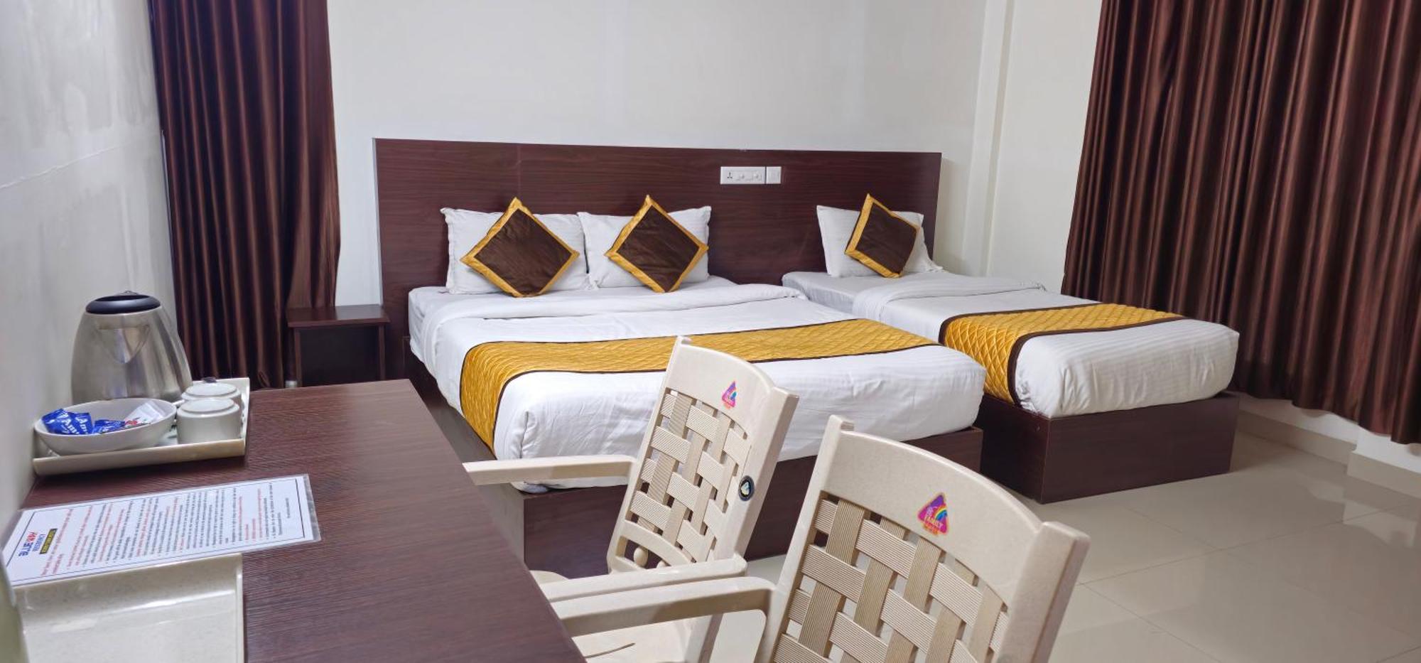 Blueway Residency Downtown Hotel Thiruvananthapuram Exterior photo