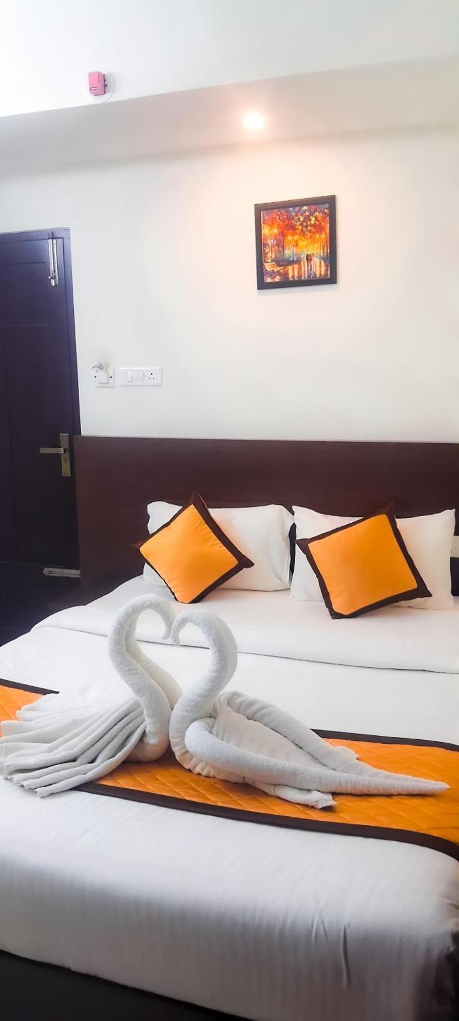 Blueway Residency Downtown Hotel Thiruvananthapuram Exterior photo